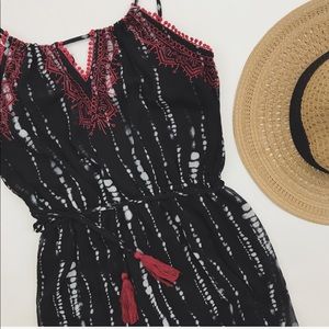 NWT Embroidered Keyhole Halter Dress